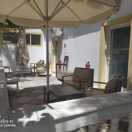 Bar Liapades